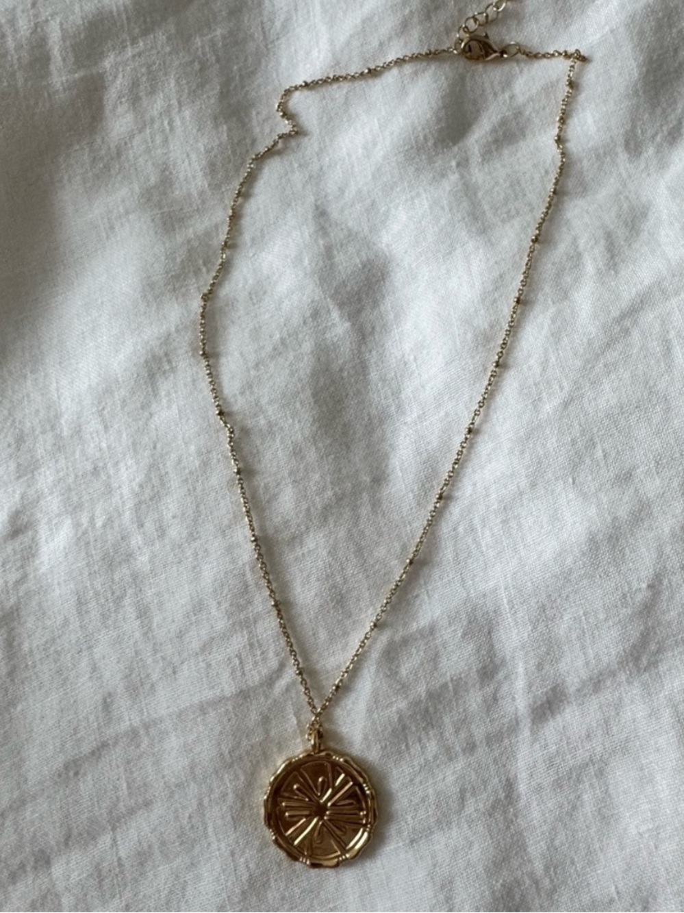 EUC Lilly Pulitzer Gold Coin Pendant Necklace